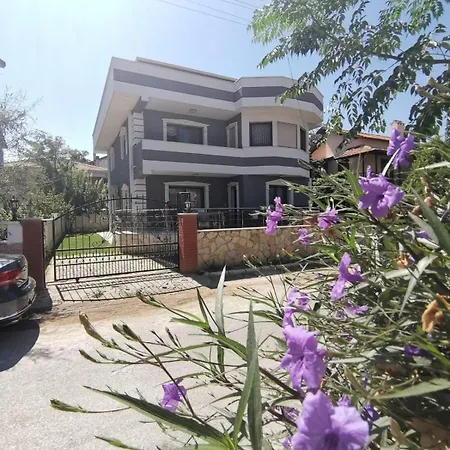 Ada Urla Villa